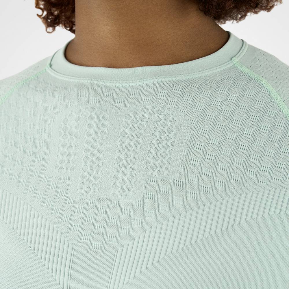 Bauerfeind Sports Compression Shirt Short Sleeve for women in Turquoise