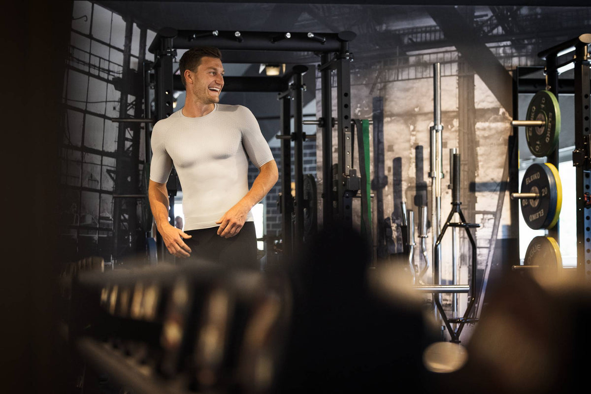 Sports Compression Shirt Short Sleeve - Men